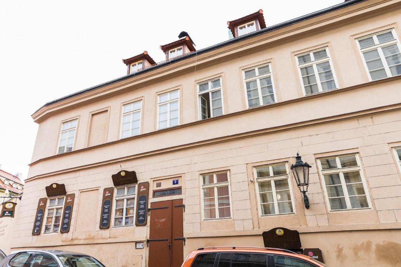 White Swan Boutique Apartments 프라하 외부 사진