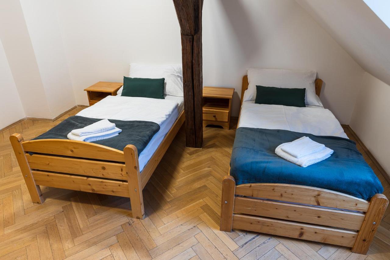 White Swan Boutique Apartments 프라하 외부 사진