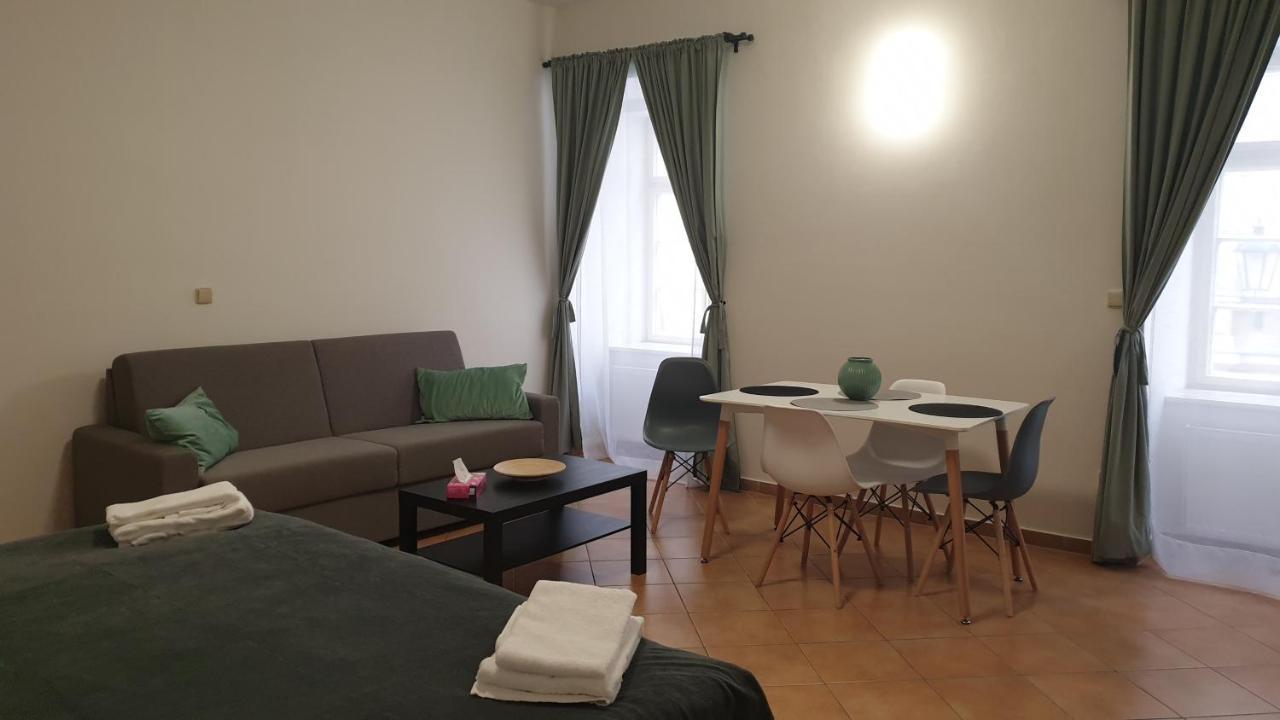 White Swan Boutique Apartments 프라하 외부 사진
