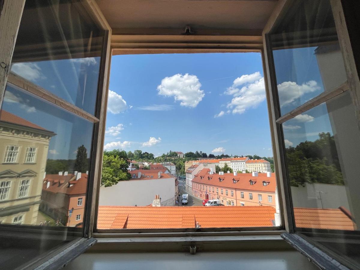 White Swan Boutique Apartments 프라하 외부 사진