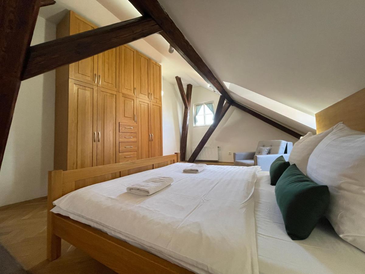 White Swan Boutique Apartments 프라하 외부 사진